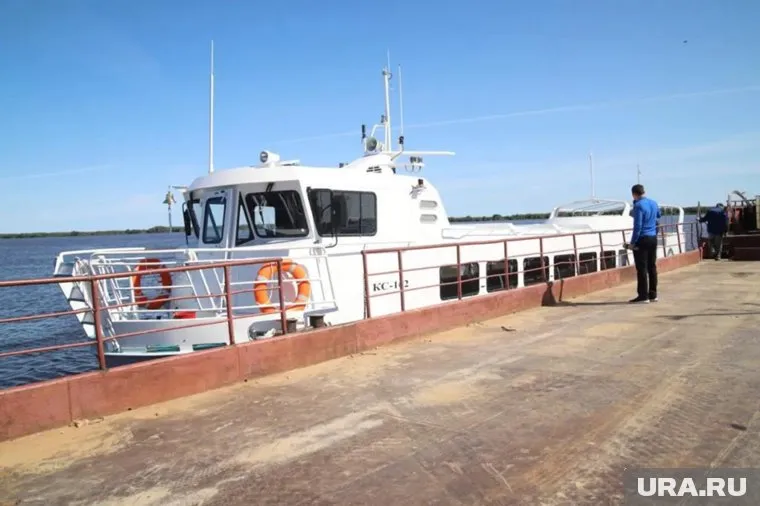 Жители Шурышкарского района получили новый катер