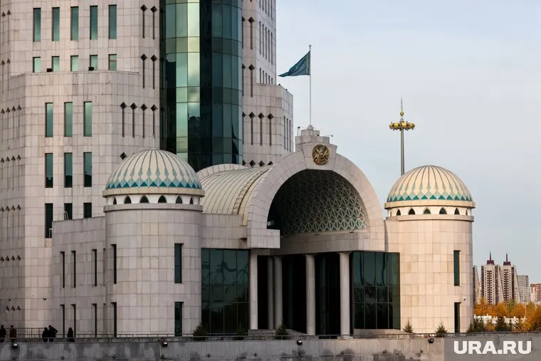 Ушедшее в отставку правительство продолжит исполнять свои обязанности до избрания нового