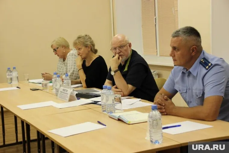 Прием по личным вопросам шел до глубокой ночи