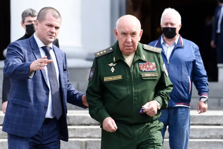 Прощальная церемония с Николаем Малых в здании Дворца культуры имени И.В. Окунева. Свердловская область, Нижний Тагил