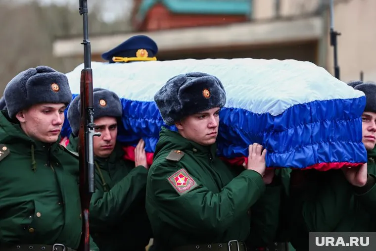 Максиму Иванникову было 19 лет