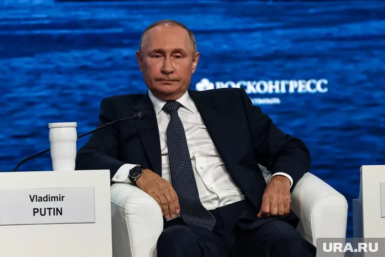 Россия не собирается быть гегемоном, заявил Владимир Путин