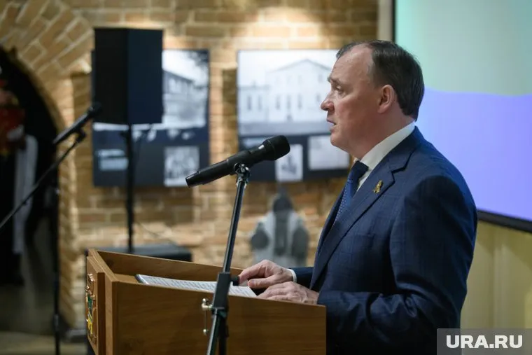 Алексей Орлов с бывшим подчиненным остается на связи