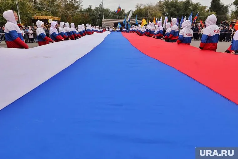 Поддерживающим Россию стараются не давать возможности говорить об этом открыто, сказал Сергей Марков