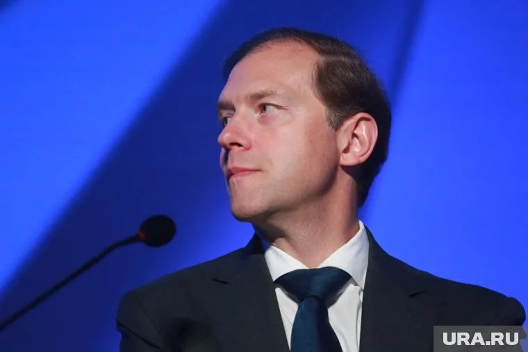 В России стабилизируется авторынок, заявил Денис Мантуров