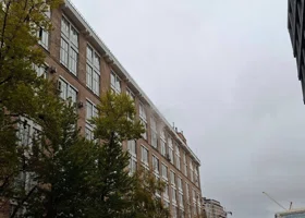 Что происходит на месте пожара, где находятся редакции СМИ