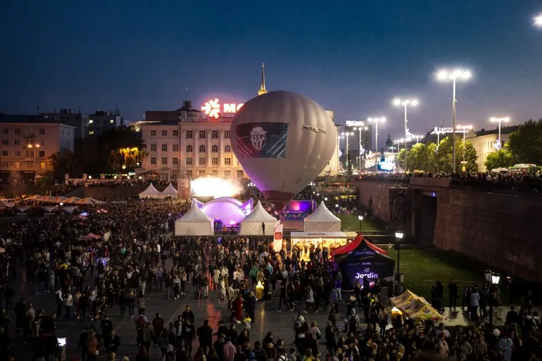 Ural Music Night, плошадка "Капсула времени". Екатеринбург