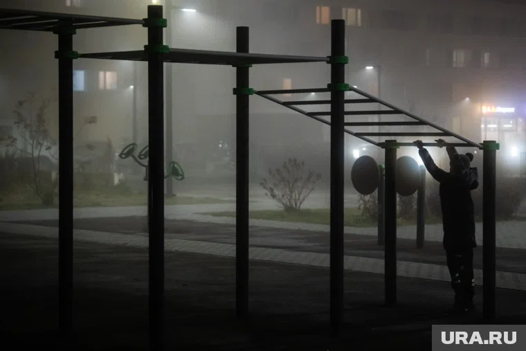 Дети в прифронтовых районах играют на площадках у разрушенных зданий, заявил Мирошник (архивное фото)