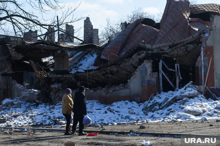 Спасшуюся семью запугивали азовцы, рассказал корреспондент