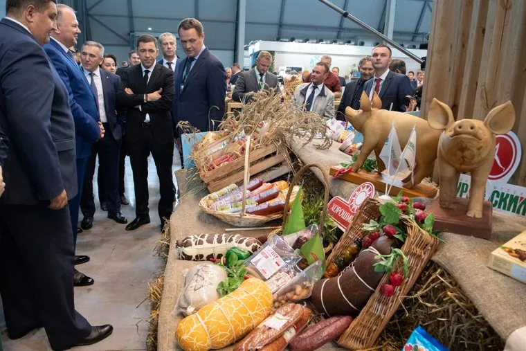 Стенд свинокомплекса "Уральский". Екатеринбург