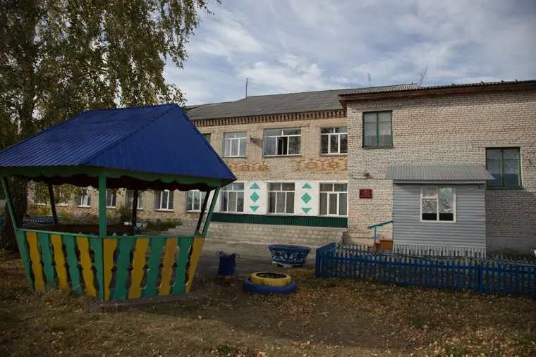 Кипельский детский дом. Курганская область, Юргамышский  район, село Кипель. (необр)
