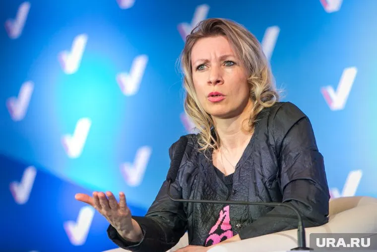 Захарова ждет объяснений продюсера Би-би-си, который рассказал о постановочных химатаках