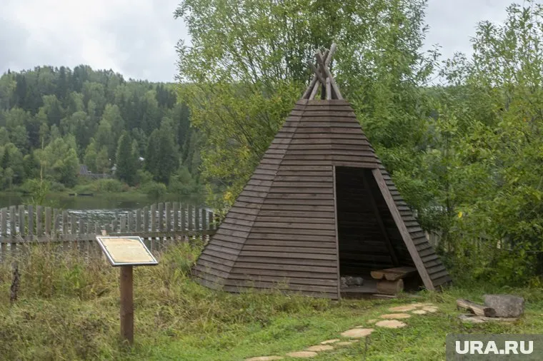 Юрта построена в 2017 году, внутри могут разместиться 20 человек (архивное фото)