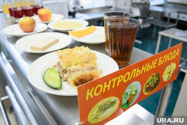 Пермяки требуют от «Хлебницы» и SHAURMA COSMOS миллионы рублей из-за сальмонеллы