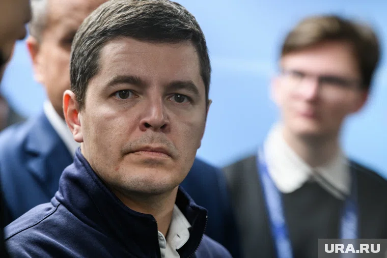 Губернатор Артюхов посетил с рабочим визитом поселок Тазовский