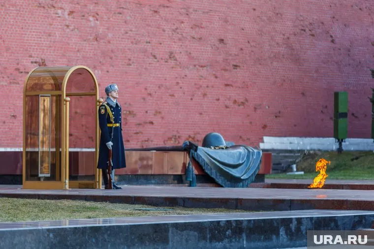 Главы стран СНГ возложат венки к Могиле Неизвестного Солдата