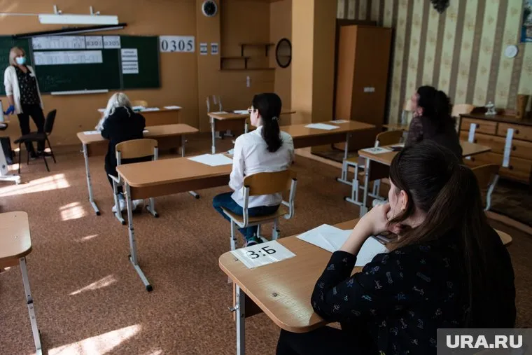 Югорским школьникам рассказали про спецоперацию на Украине