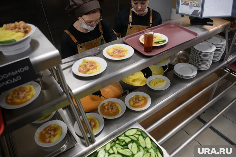 В школе разрабатывают меню с учетом пожелания детей