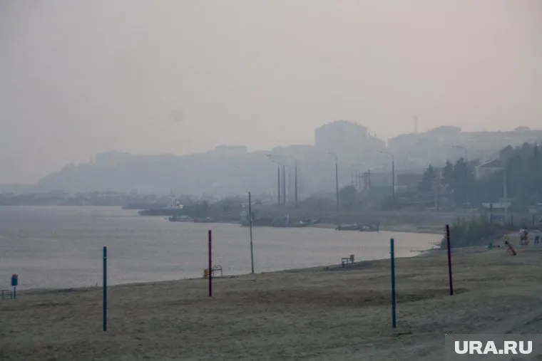 Плохая видимость мешает судам