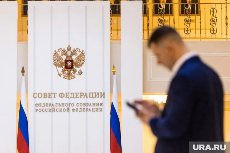 В Совфеде возмутились поездкой Людмилы Нарусовой в Испанию