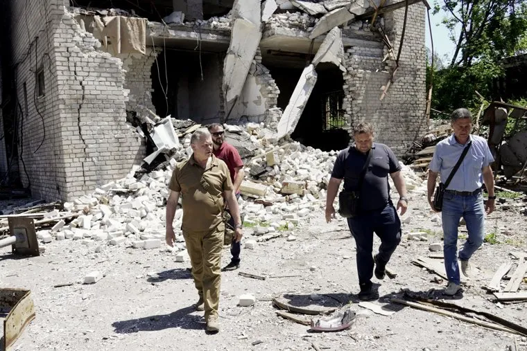 Иващенко Константин, мэр Мариуполя. Мариуполь