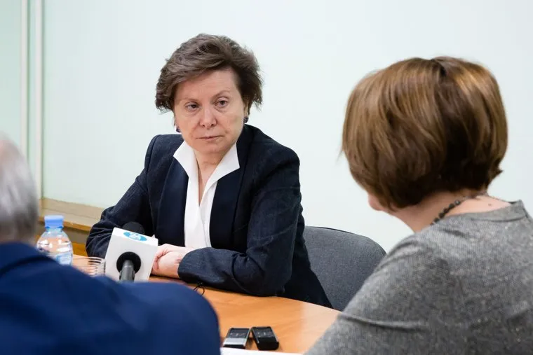 Рабочая встреча губернатора ХМАО Натальи Комаровой с представителями родительской общественности и уполномоченным по правам ребенка в Югре Моховиковой Татьяной. Сургут