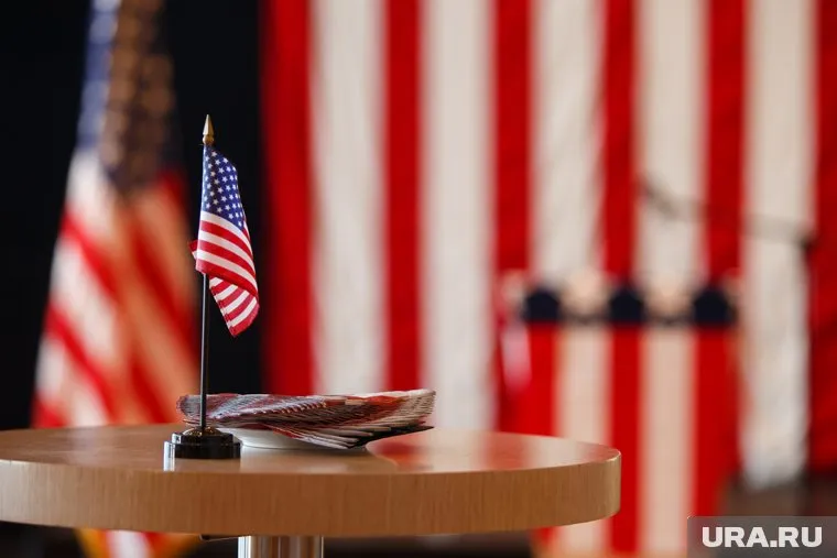 Приход к власти в США как Харрис, так и Трампа может оказаться невыгодным для России