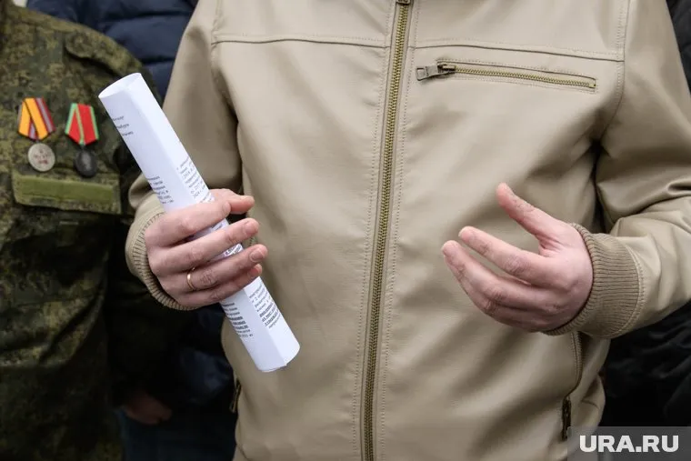 Чаще всего к депутатам ЗакСо обращаются представители КМНС, многодетные семьи и ветераны боевых действий