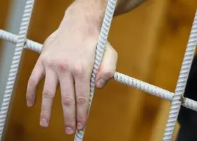 Топ-менеджера челябинского МУП оставили за решеткой