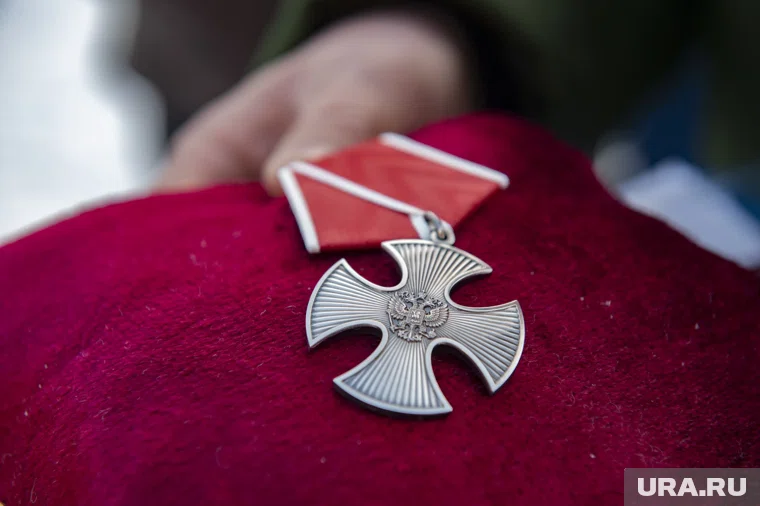 Родственникам погибшего вручили награды сына (архивное фото)