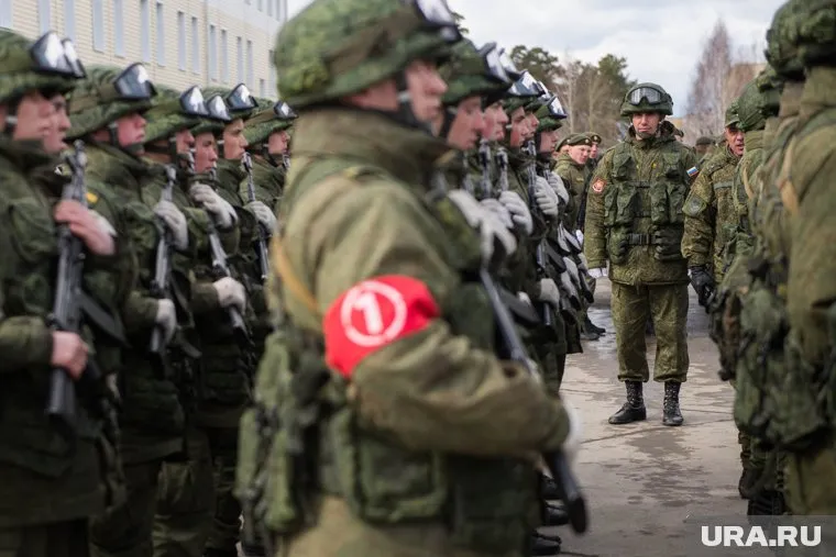 Уральские военные создадут "железный кулак" на границе России