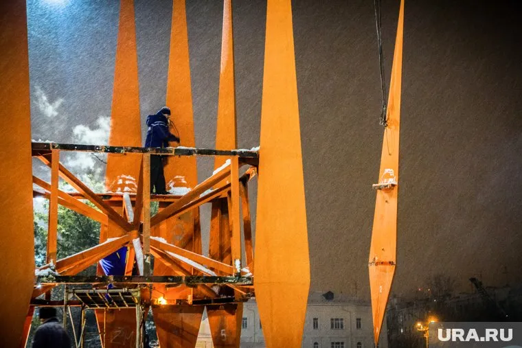 Краснознаменную группу демонтировали в 2013 году