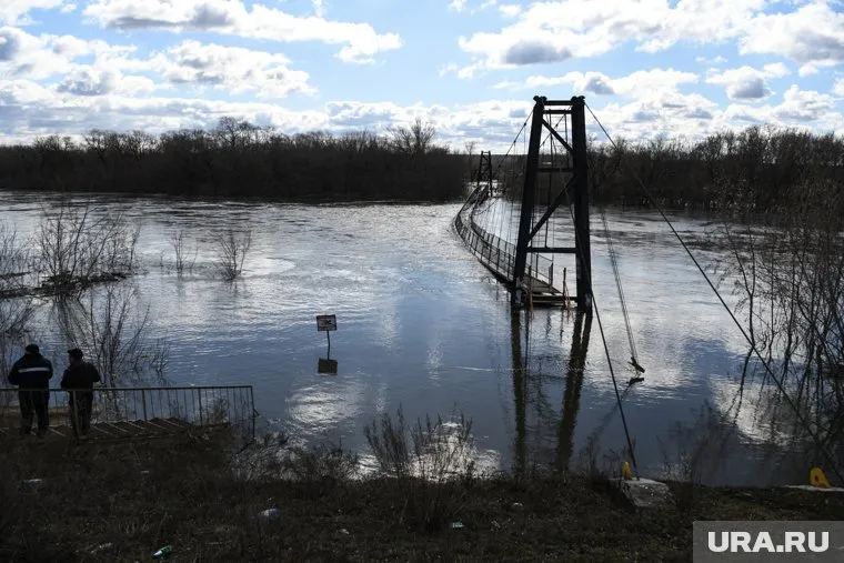 Курганцам показали вид сверху на затопленный город
