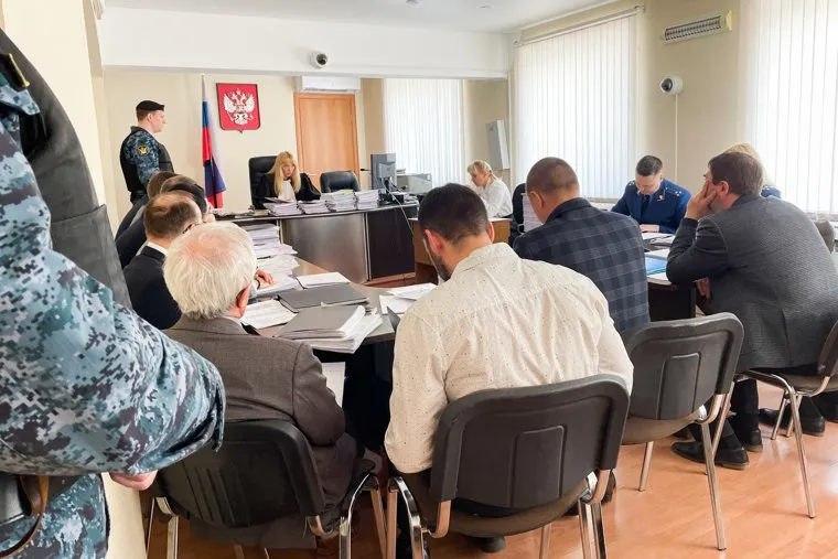 Суд по делу ЧЭМК и Ариант. Челябинск