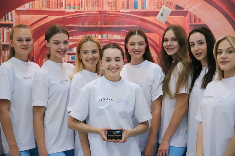 Финалисты конкурса красоты в Сима-ленде. Екатеринбург