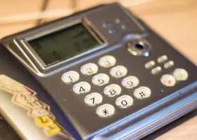 Свердловские следователи просят жаловаться на коллекторов