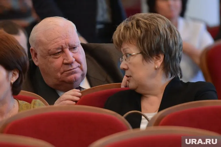 Людмила Шаталова продолжит карьеру во власти - в отличие от сосновского коллеги Владимира Котова