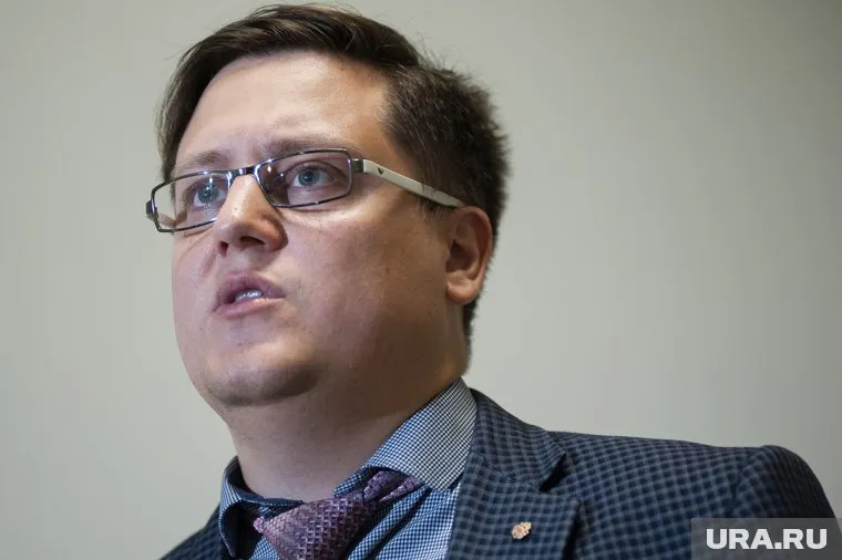 Андрей Еланцев в Березовском человек не новый