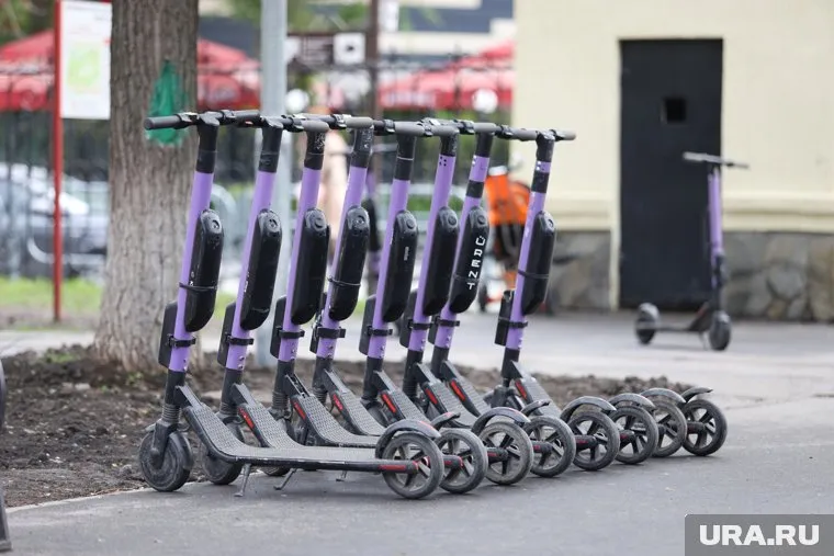 Самокаты в Кургане ставят на парковки