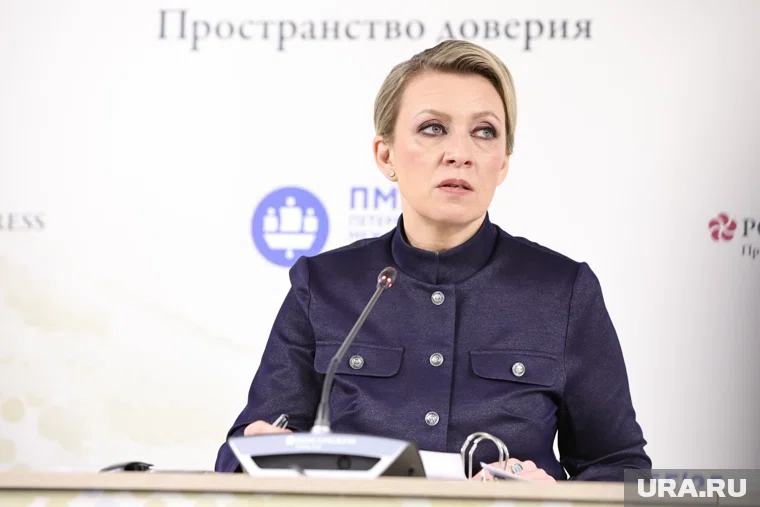 Захарова назвал Бербок