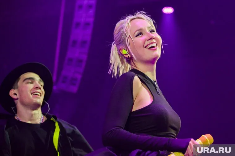 Клава Кока при этом выступит на самом юбилее — но уже за деньги