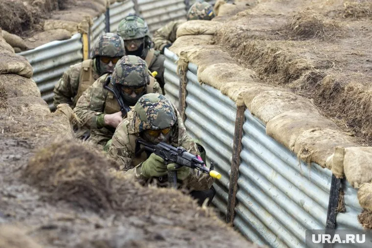 Никакой масштабной попытки прорыва нет, сообщили российские военкоры