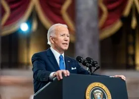Лечащий врач Байдена: президент США почти вылечился от COVID-19