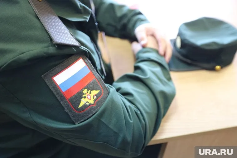 Курганский военком рассказал журналистам о призывной кампании