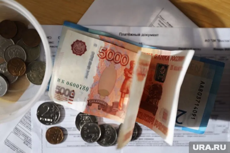 Зарплата россиян, привязанная к МРОТ, будет увеличена с 1 июля, напомнил Дмитрий Дударев