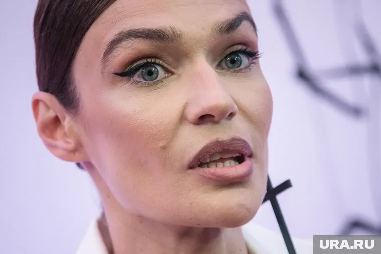 Алена Водонаева рассказала о том, что на ее сестру напал мужчина с топором