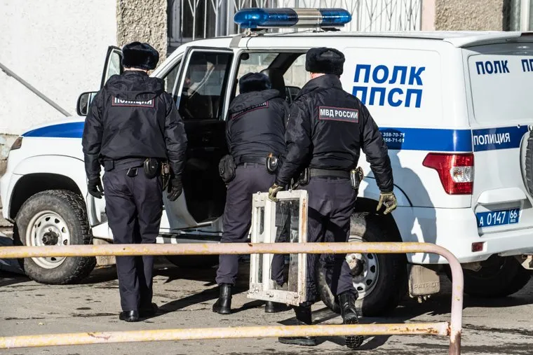 Колодец, куда провалился подросток. Екатеринбург