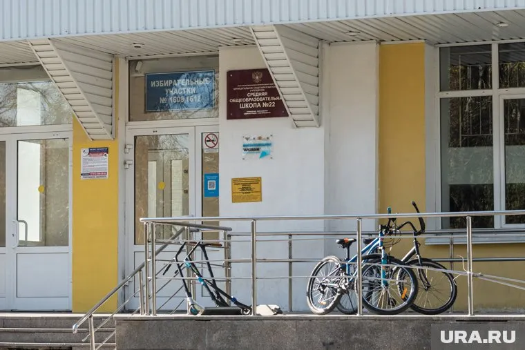 Из школы 22 уволилось 12 учителей