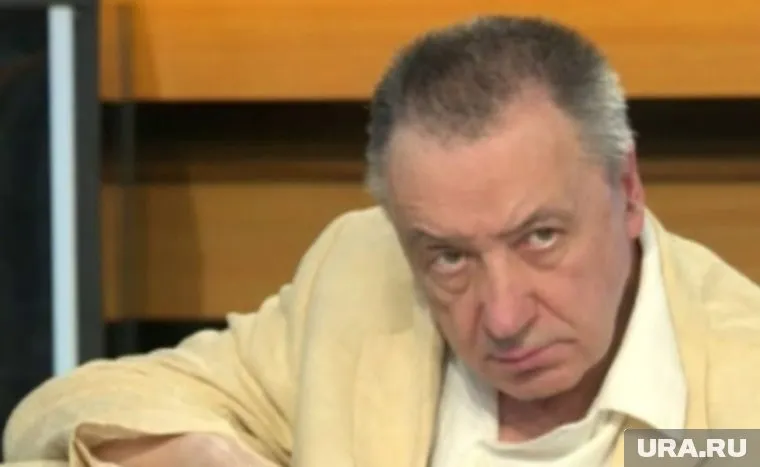 По словам Станислава Садальского, Зиновьев страдал болезнью Паркинсона