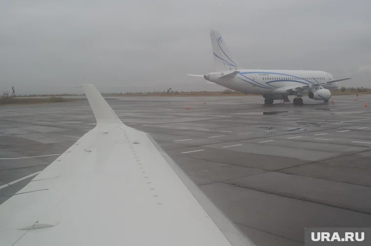 Погодные условия задерживают вылет рейса из Кургана в Сочи